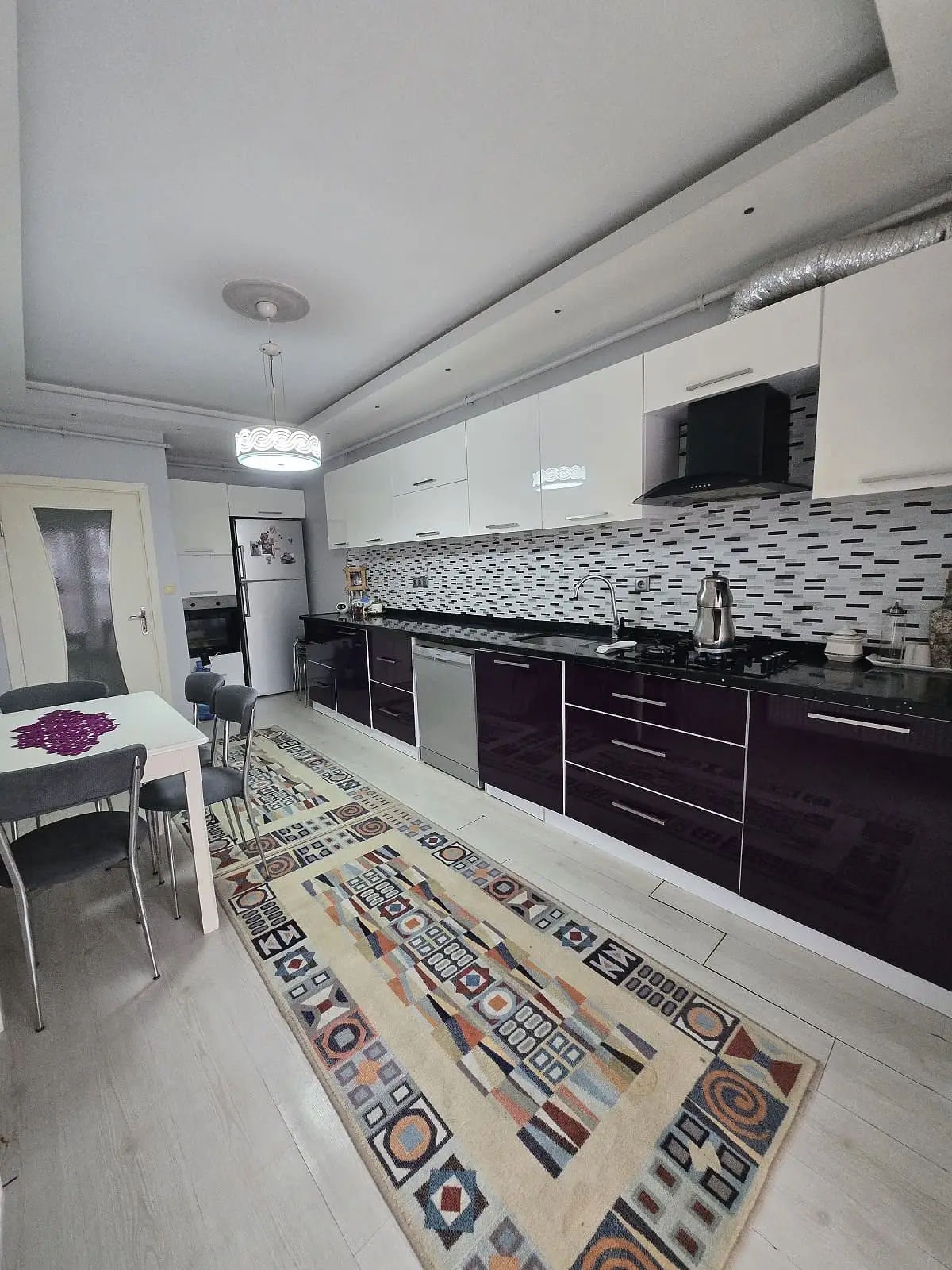 BİGA ÇARŞI MERKEZDE GENİŞ 3+1 SATILIK DAİRE