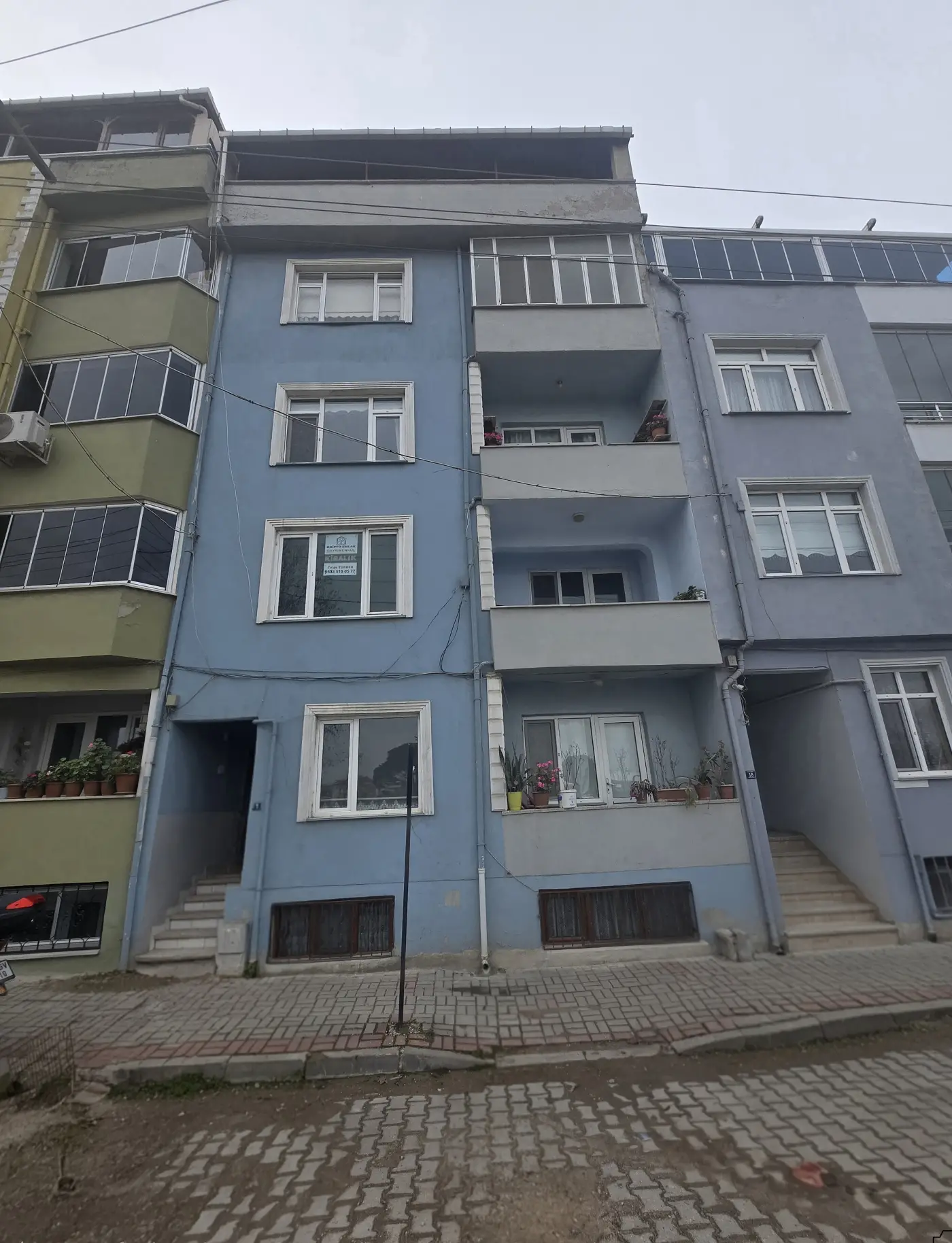 KRİPTO EMLAK VE GAYRİMENKUL'DEN MÜKEMMEL KONUMDA ARA KAT 2+1